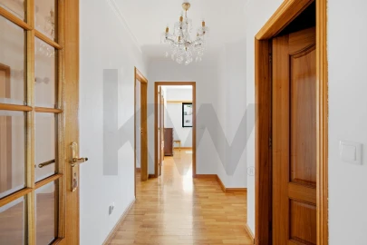 Apartamento T3 para Venda em Carcavelos e Parede