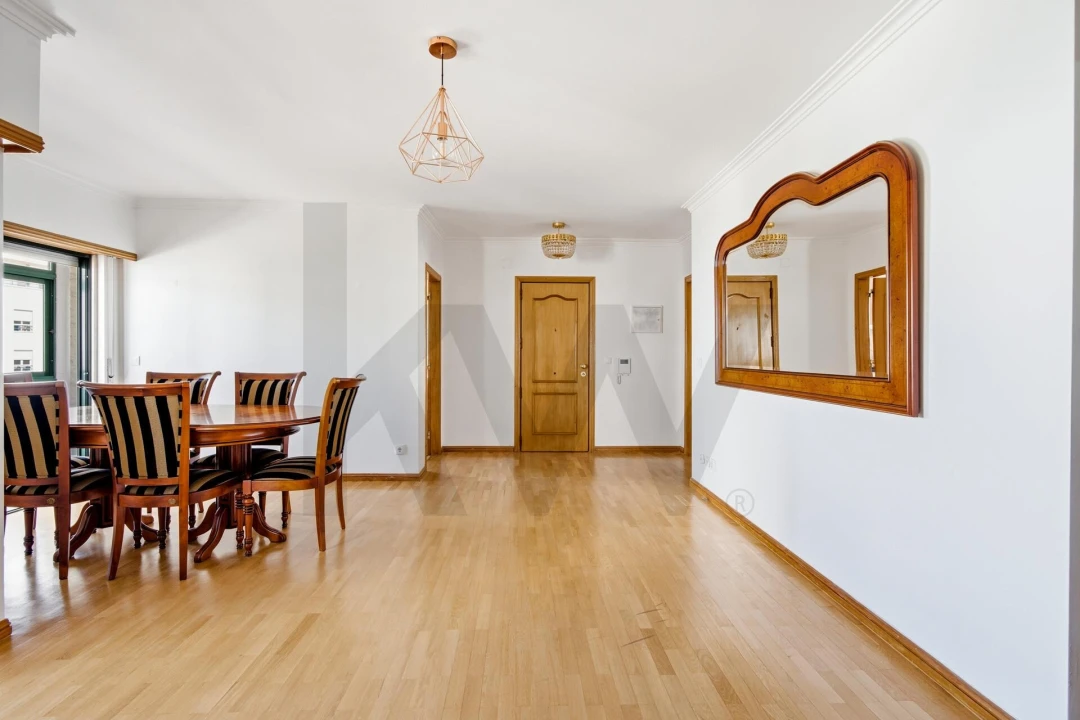 Apartamento T3 para Venda em Carcavelos e Parede Foto 15