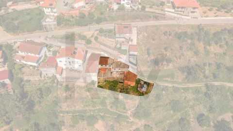 Moradia T4 para Venda em Figueira de Lorvão