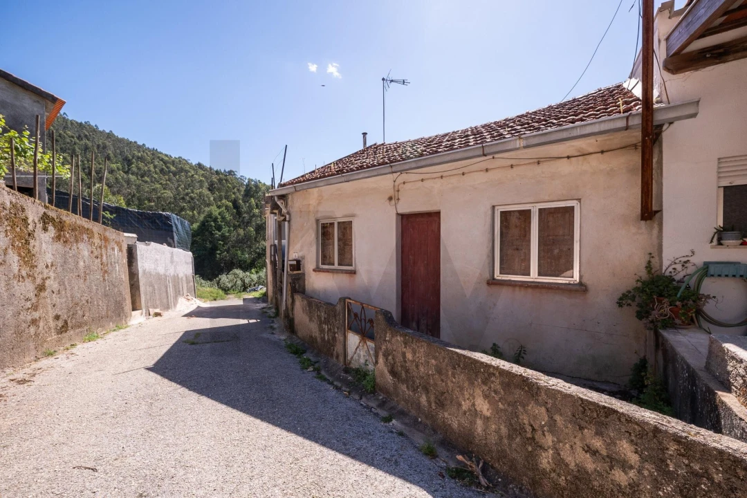 Moradia T4 para Venda em Figueira de Lorvão Foto 18