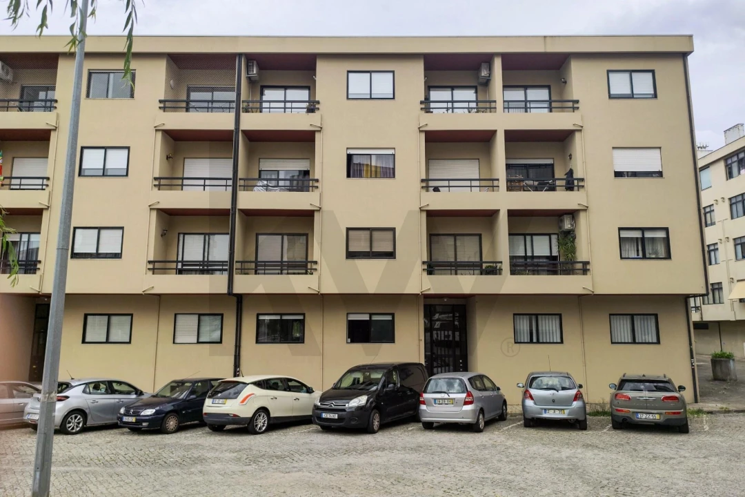 Apartamento T2 para Venda em Rio Tinto Foto 19
