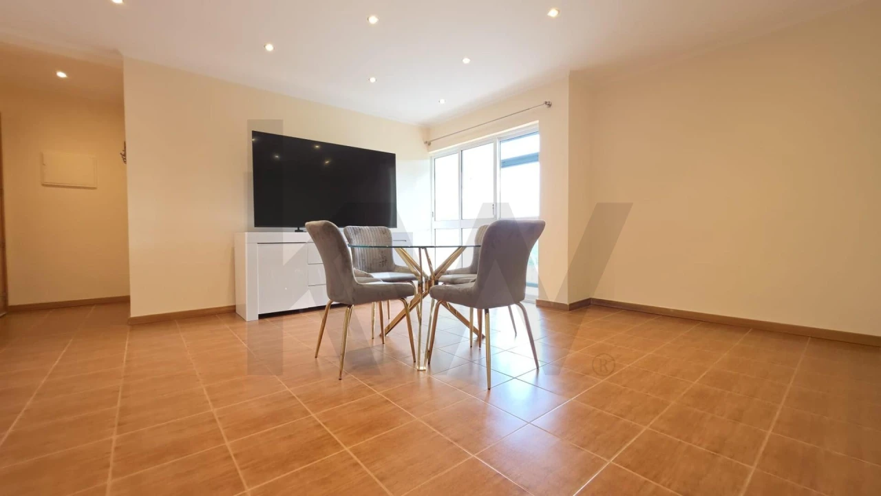 Apartamento T3 para Venda em Praia da Vitoria (Santa Cruz) Foto 3