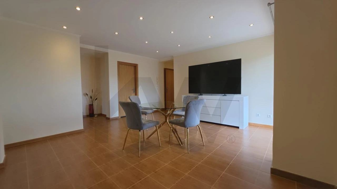 Apartamento T3 para Venda em Praia da Vitoria (Santa Cruz) Foto 6
