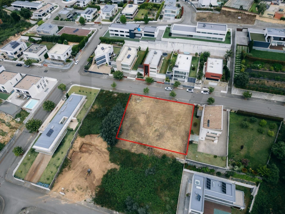 Terreno para Venda em Nogueira do Cravo e Pindelo Foto 2