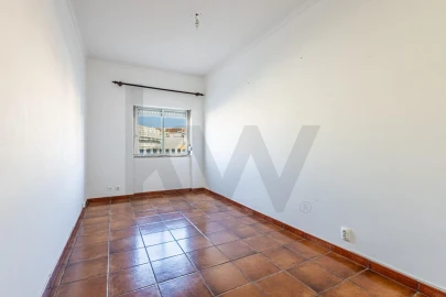 Apartamento T3 para Venda em Romeira e Várzea