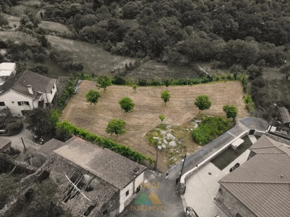 Terreno para Venda em Crasto, Ruivos e Grovelas Foto 8