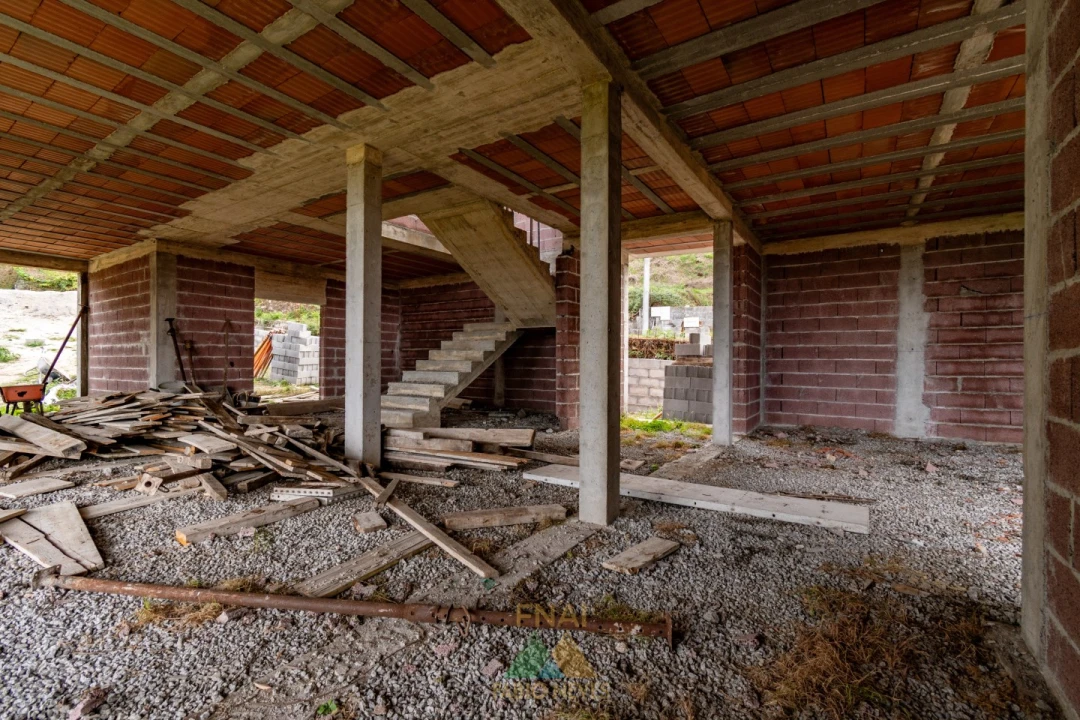 Moradia T3 para Venda em Gondufe Foto 30