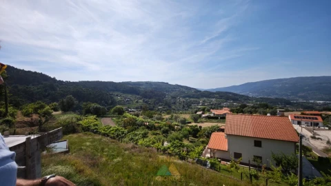 Moradia T3 para Venda em Gondufe