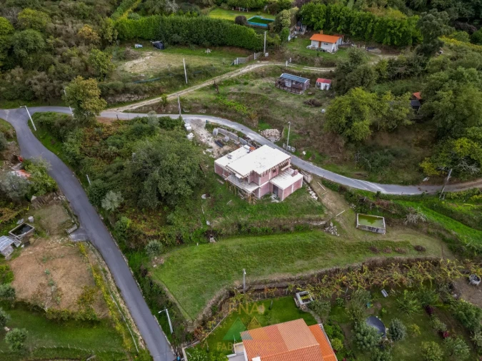 Moradia T3 para Venda em Gondufe Foto 41