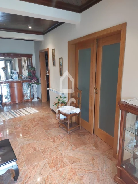 Moradia T6 para Venda em Fragosela