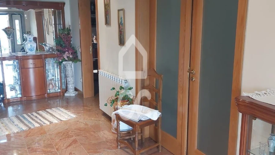 Moradia T6 para Venda em Fragosela