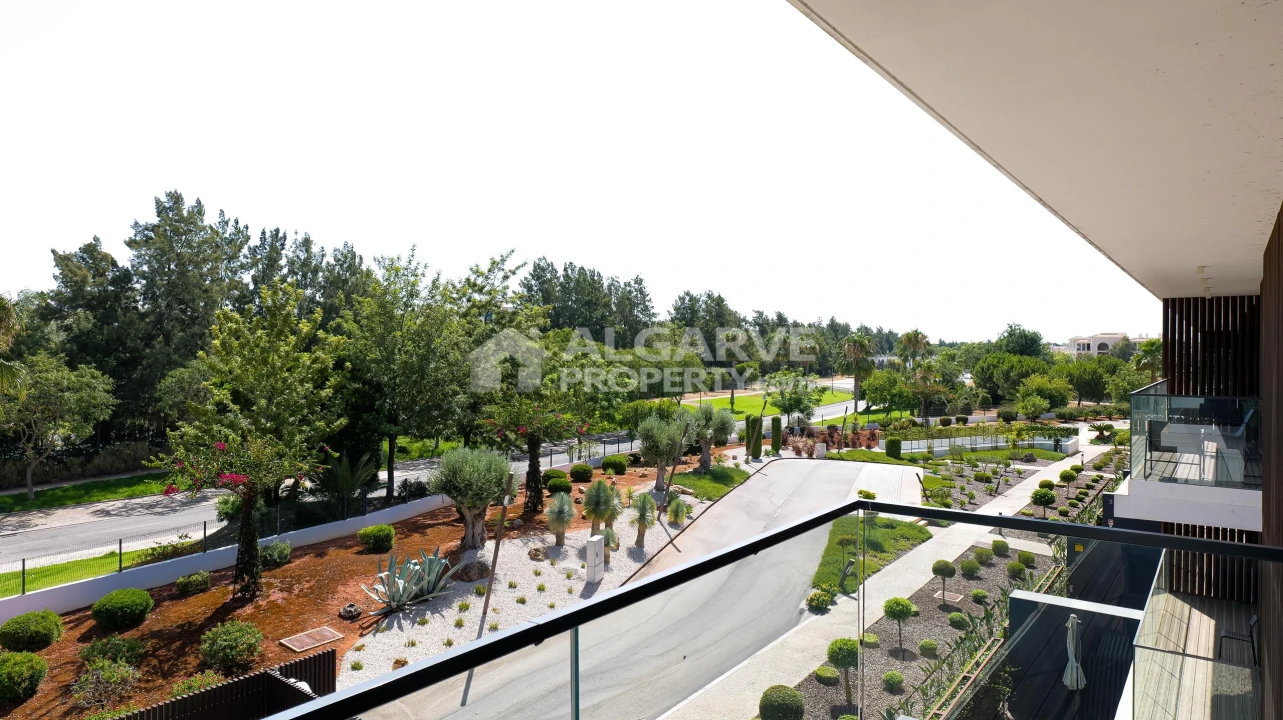 Apartamento T2 para Venda em Quarteira Foto 37