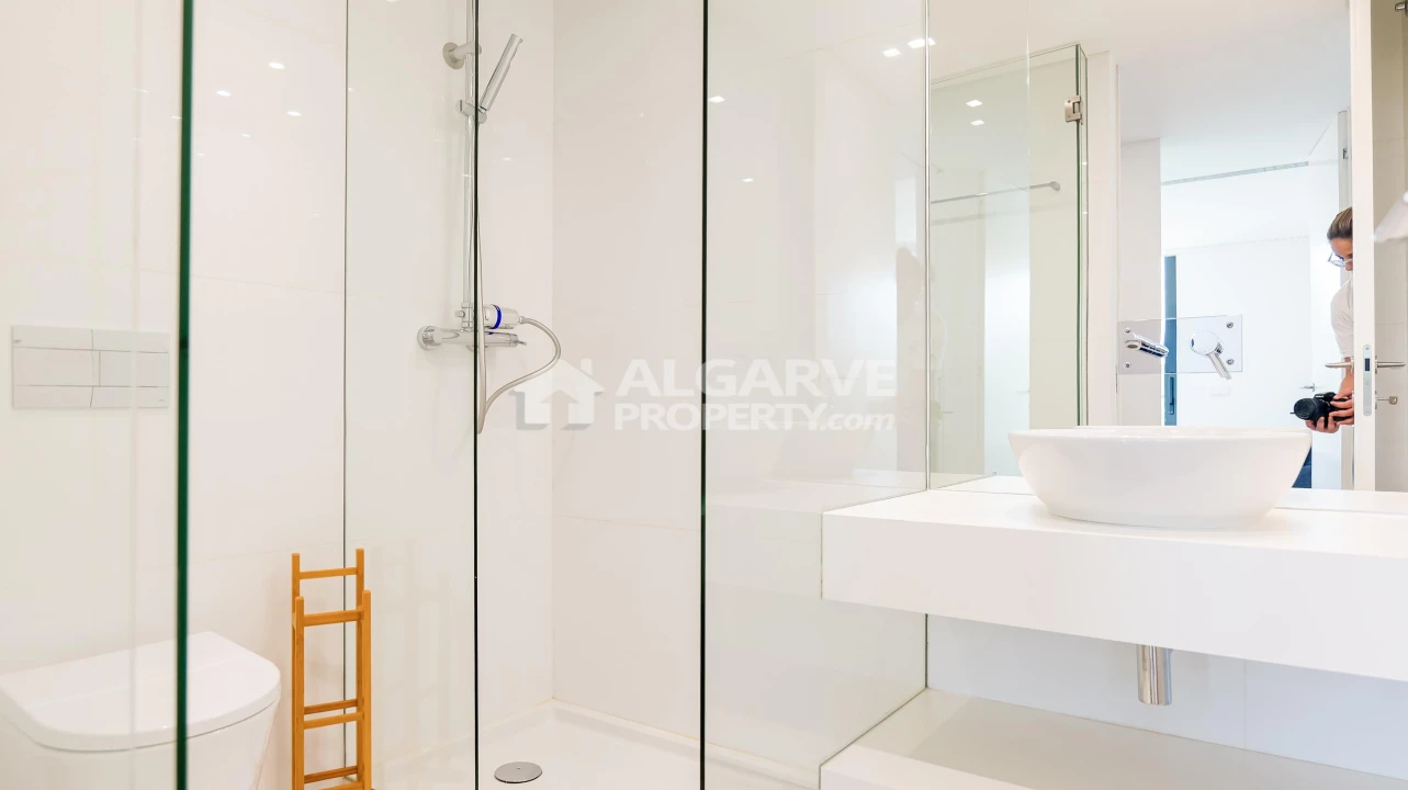 Apartamento T2 para Venda em Quarteira Foto 32