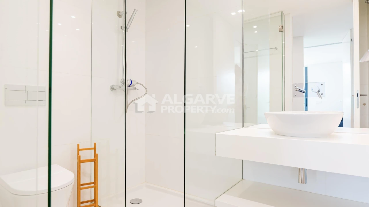 Apartamento T2 para Venda em Quarteira Foto 29
