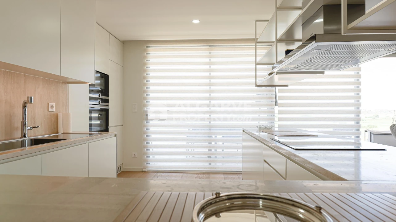Apartamento T2 para Venda em Quarteira Foto 13