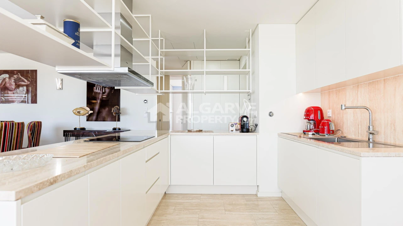 Apartamento T2 para Venda em Quarteira Foto 3