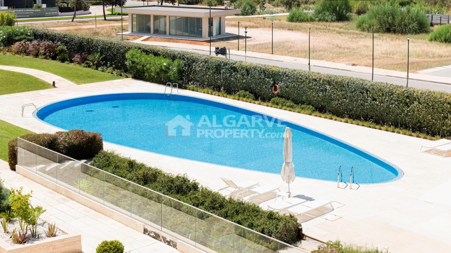 Apartamento T2 para Venda em Quarteira Foto 28