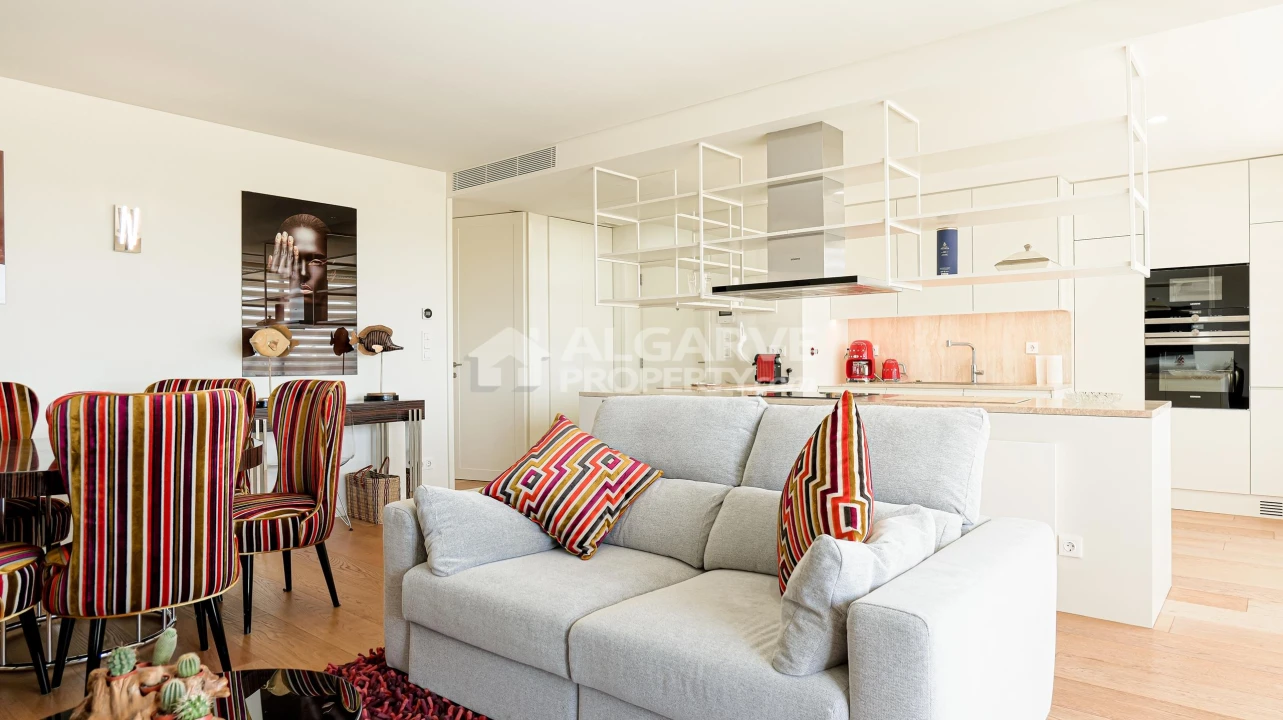 Apartamento T2 para Venda em Quarteira Foto 7