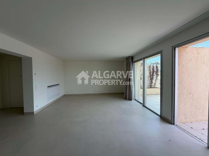 Apartamento T2 para Venda em Quarteira Foto 10