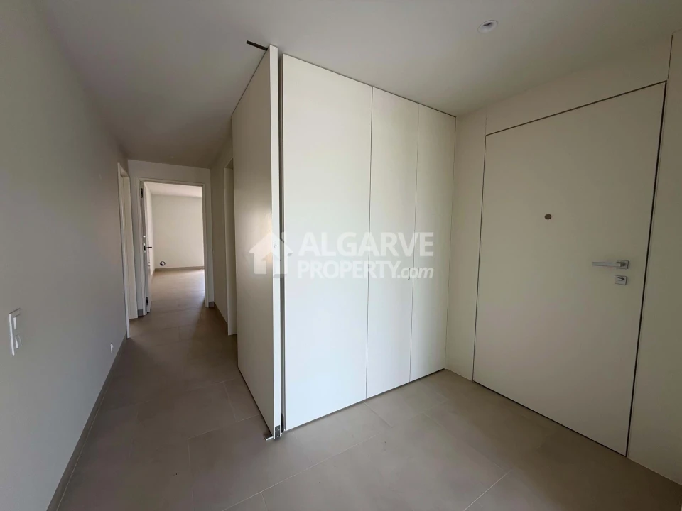 Apartamento T2 para Venda em Quarteira Foto 14