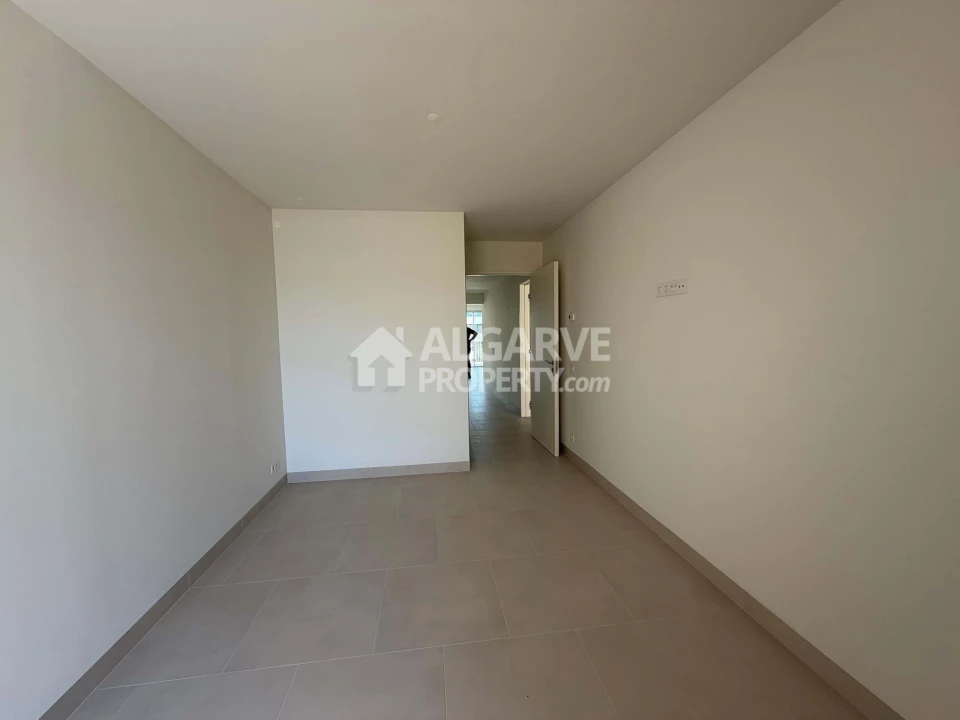 Apartamento T2 para Venda em Quarteira Foto 21
