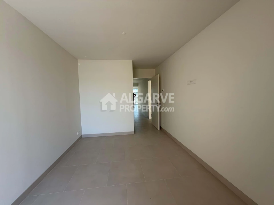 Apartamento T2 para Venda em Quarteira Foto 22