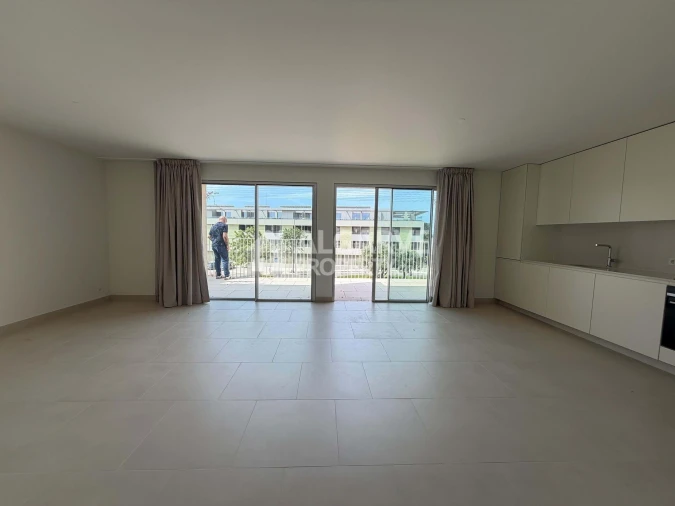Apartamento T2 para Venda em Quarteira Foto 12