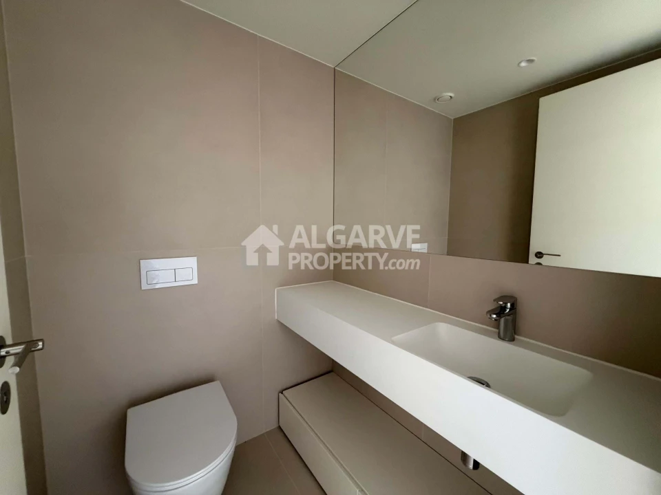 Apartamento T2 para Venda em Quarteira Foto 18