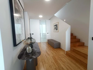 Moradia T3 para Venda em São Martinho