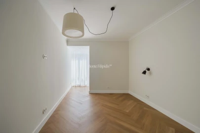 Apartamento T2 para Venda em Carcavelos e Parede