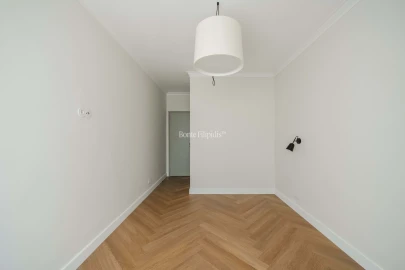Apartamento T2 para Venda em Carcavelos e Parede