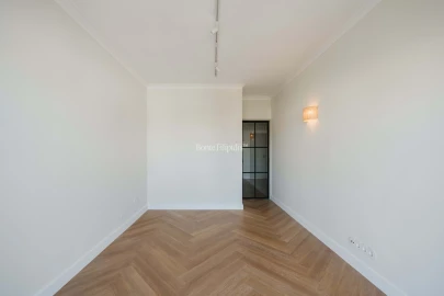Apartamento T2 para Venda em Carcavelos e Parede