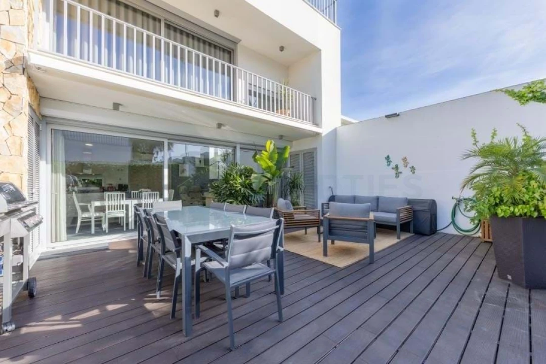 Moradia T3 para Venda em Albufeira e Olhos de Água Foto 4