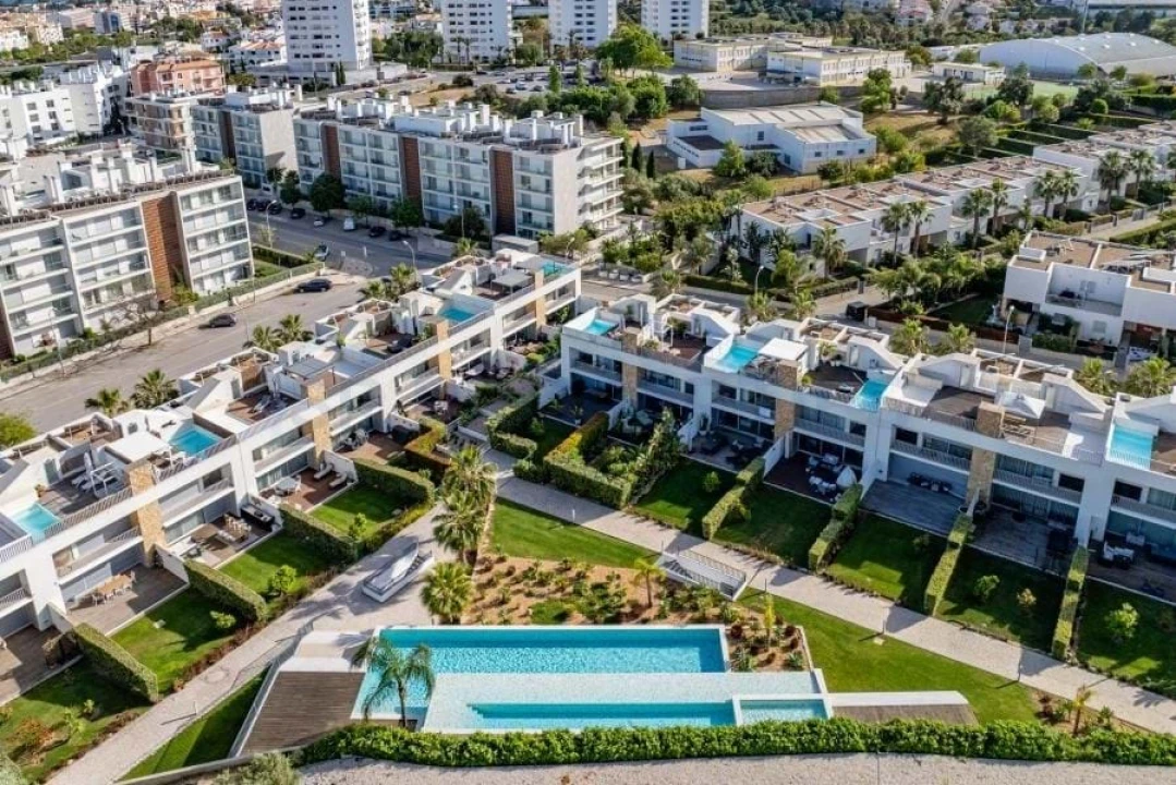 Moradia T3 para Venda em Albufeira e Olhos de Água Foto 15