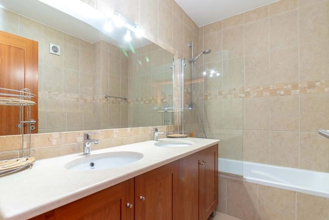 Apartamento T2 para Venda em Ferragudo Foto 21