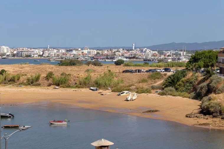 Apartamento T2 para Venda em Ferragudo Foto 28