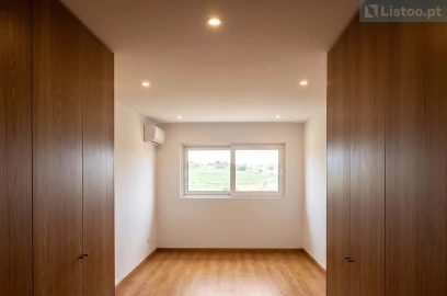 Apartamento T3 para Venda em Nine