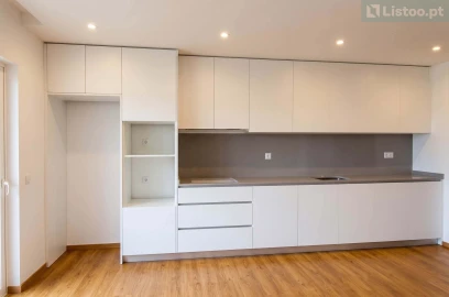 Apartamento T3 para Venda em Nine