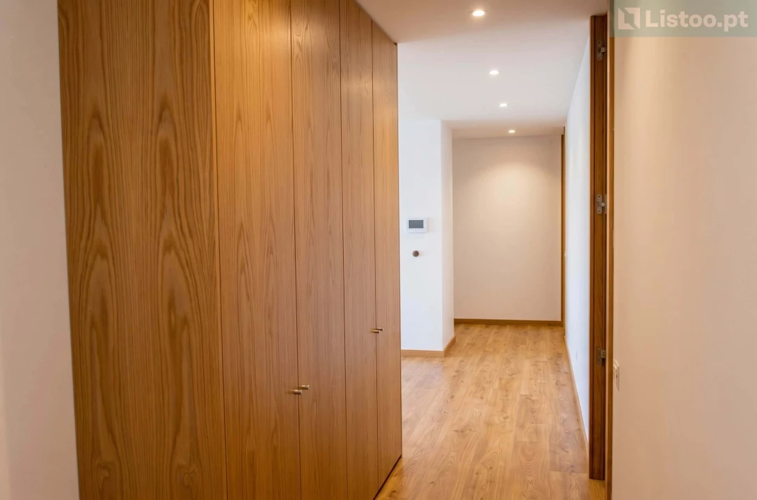 Apartamento T3 para Venda em Nine Foto 3