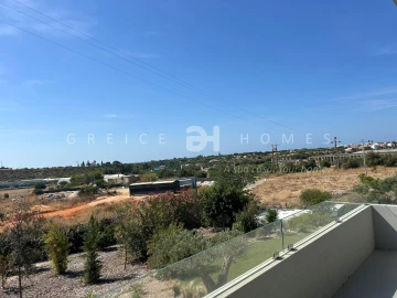 Moradia T7 para Venda em Quarteira