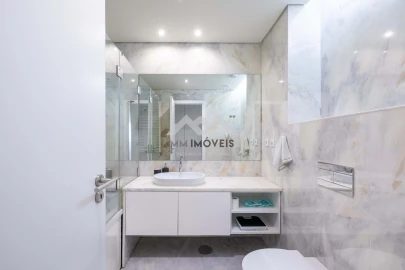 Apartamento T4 para Arrendamento em Matosinhos e Leça da Palmeira