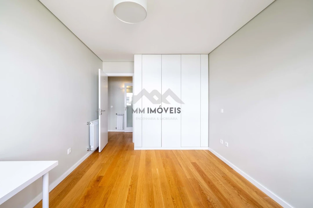 Apartamento T4 para Arrendamento em Matosinhos e Leça da Palmeira Foto 31