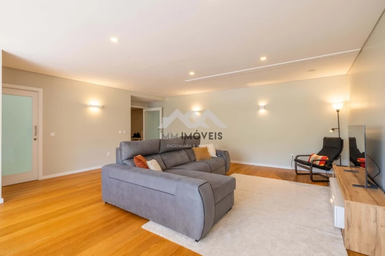 Apartamento T4 para Arrendamento em Matosinhos e Leça da Palmeira Foto 6