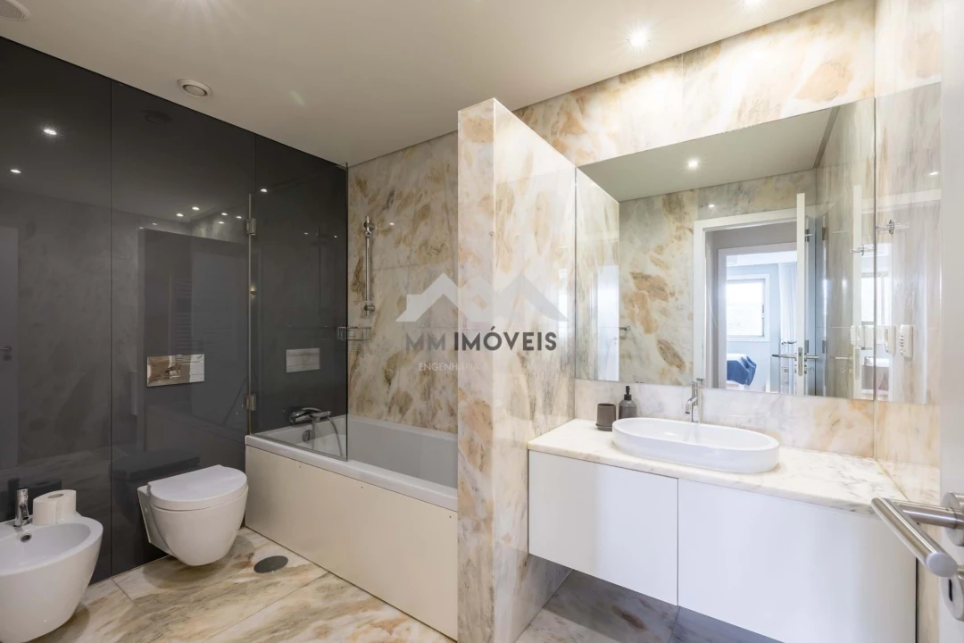 Apartamento T4 para Arrendamento em Matosinhos e Leça da Palmeira Foto 32