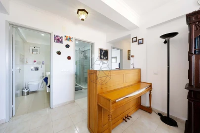Apartamento T4 para Venda em Portimão