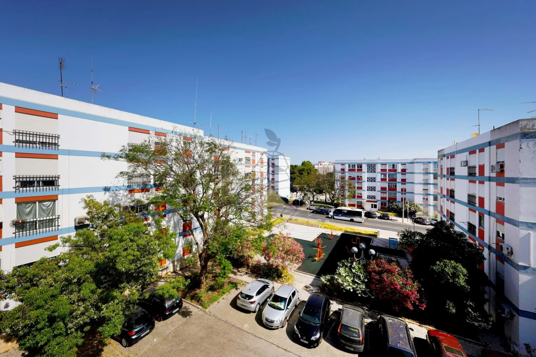 Apartamento T4 para Venda em Portimão Foto 26
