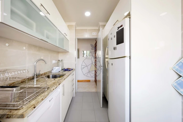 Apartamento T4 para Venda em Portimão Foto 10