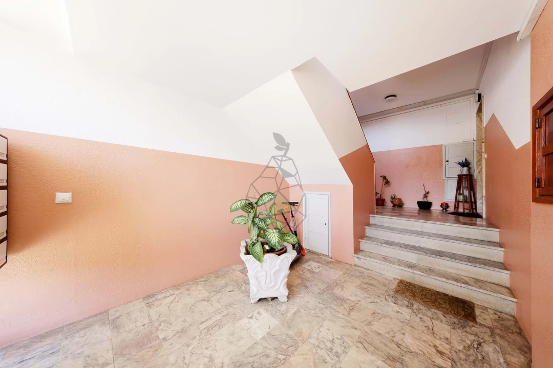 Apartamento T4 para Venda em Portimão Foto 41