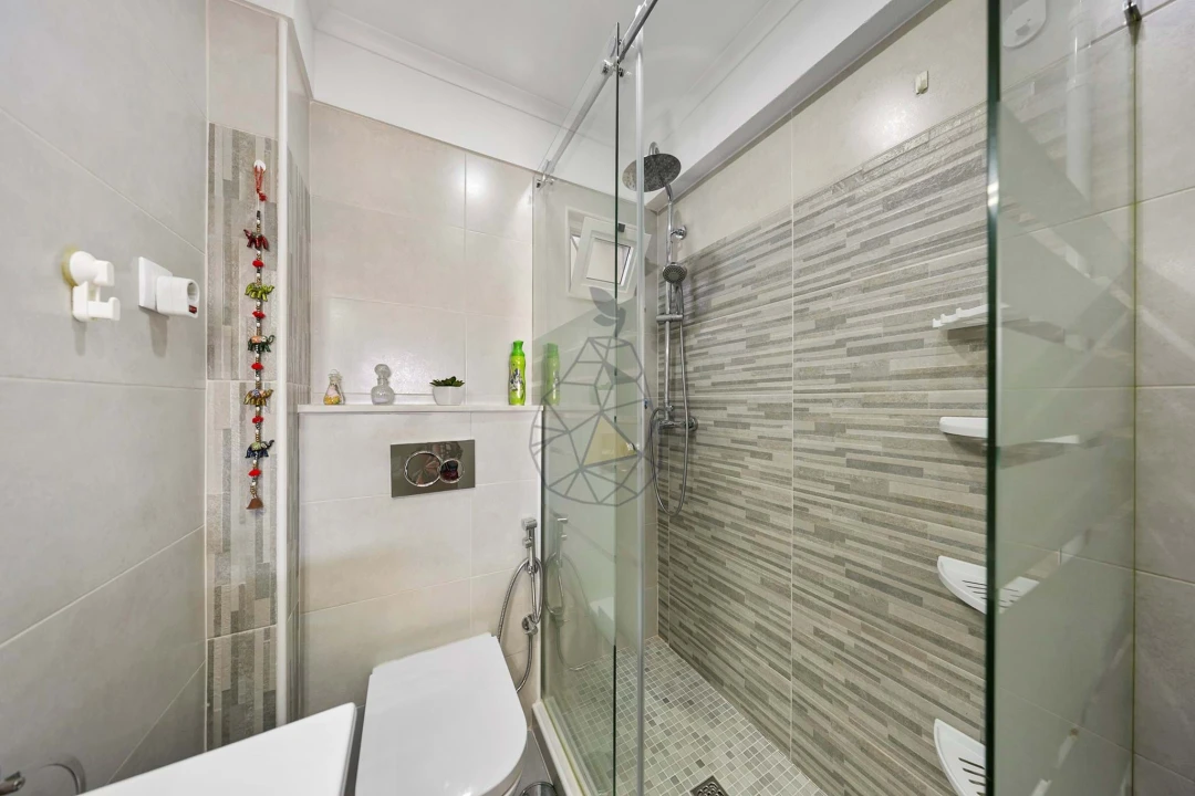 Apartamento T4 para Venda em Portimão Foto 23