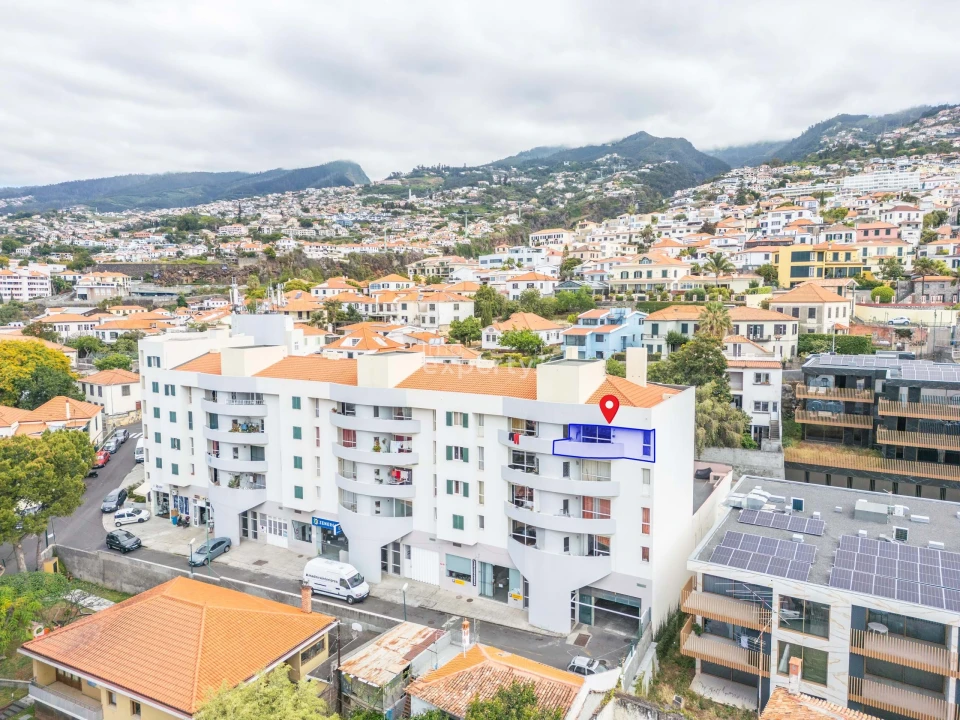 Apartamento T2 para Venda em Funchal (Santa Maria Maior) Foto 1